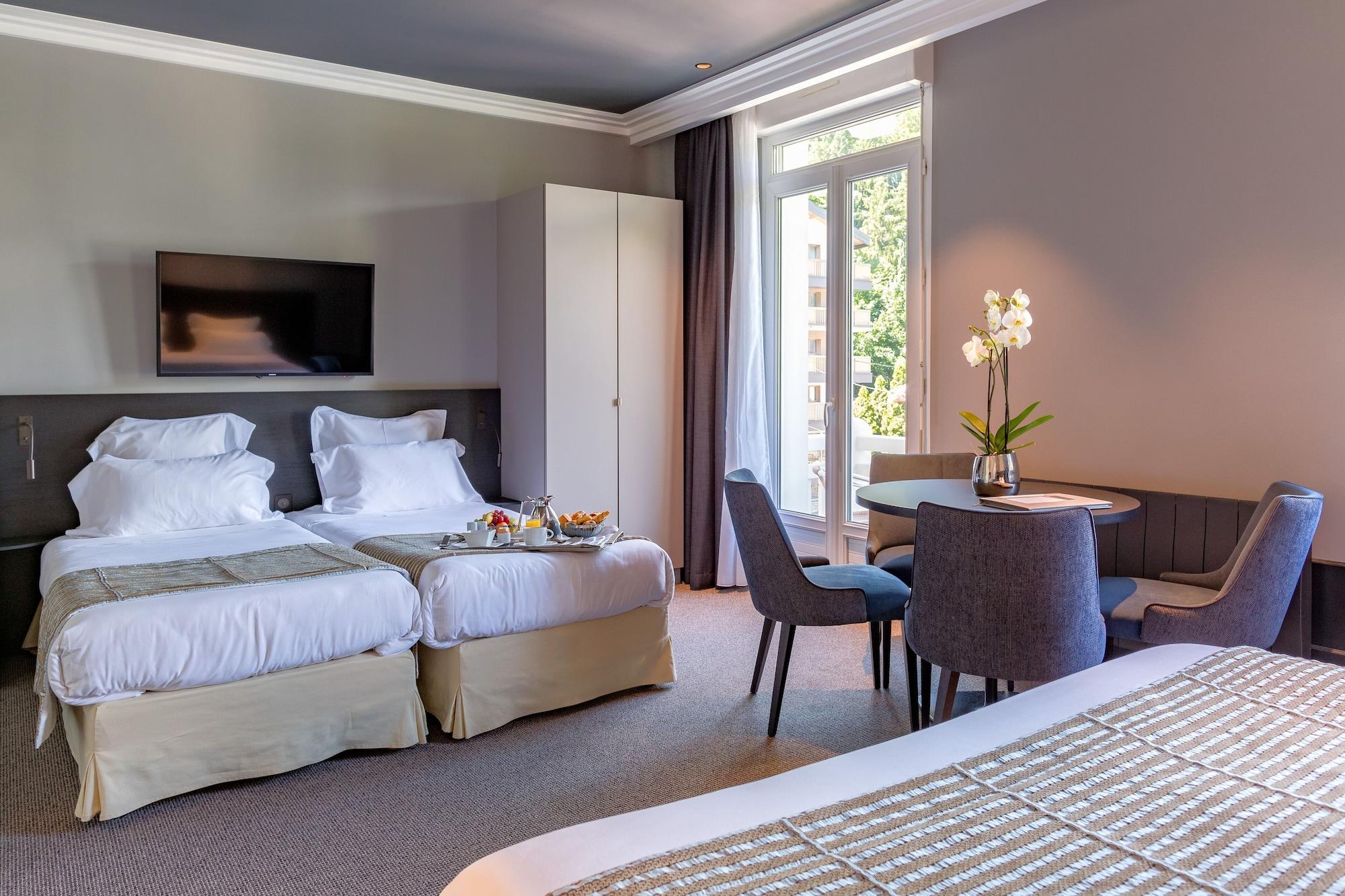Golf Hotel Brides-les-Bains Exteriör bild