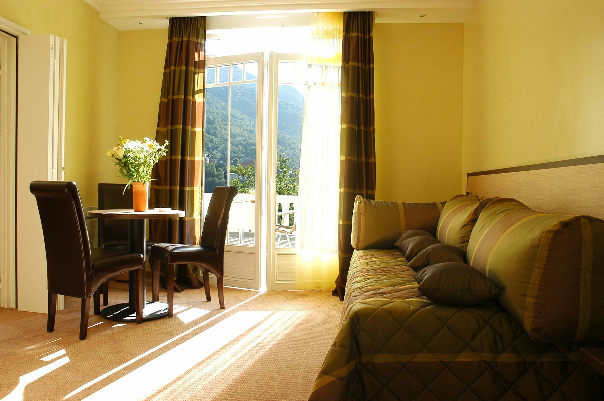 Golf Hotel Brides-les-Bains Exteriör bild