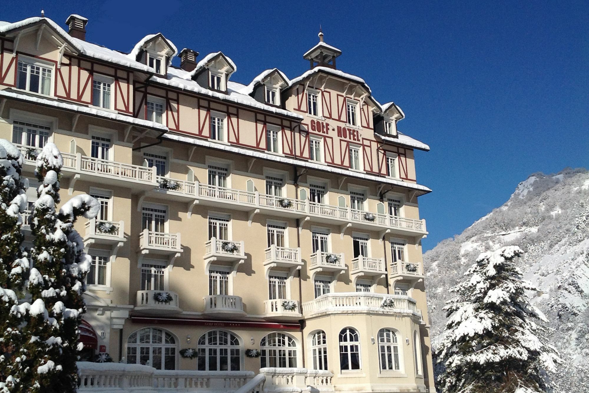 Golf Hotel Brides-les-Bains Exteriör bild